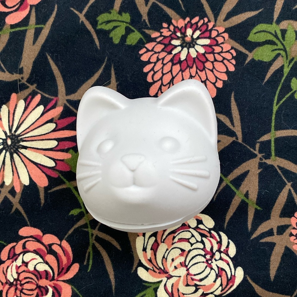 Cat ice mold